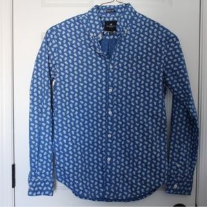 AMERICAN EAGLE Men’s Seriously Soft Classic Fit Button Up Shirt
